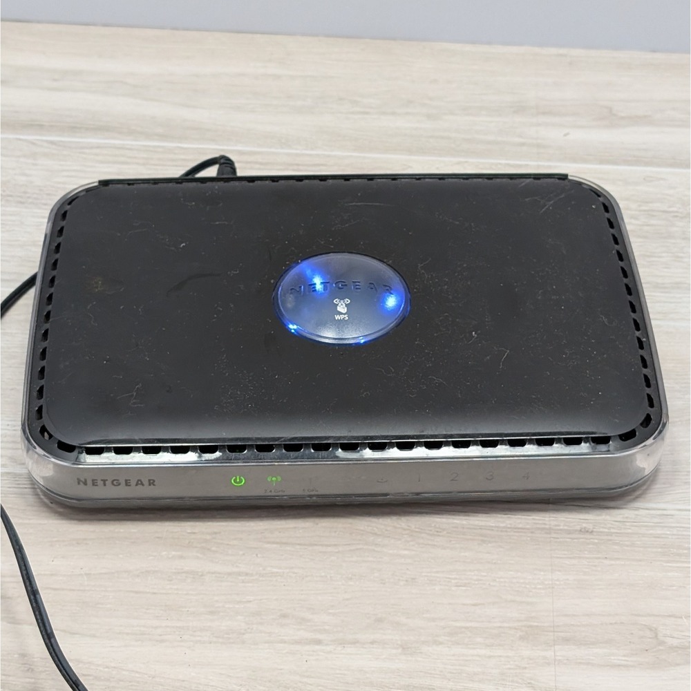 Netgear RangeMax Dual-Band Wireless N Router Black WNDR3300 4-port Wired